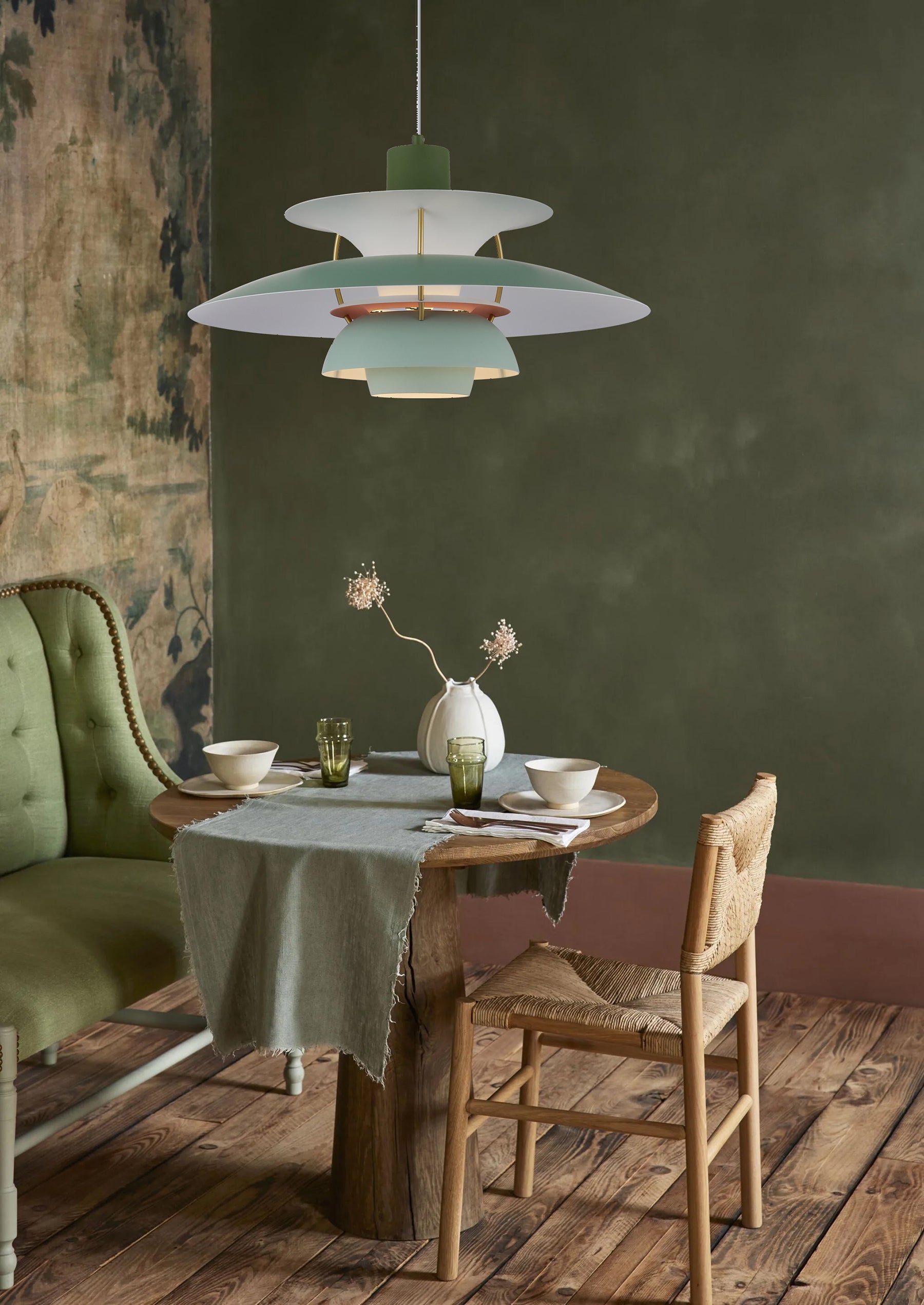 قلادة برونزية خضراء كبيرة E27