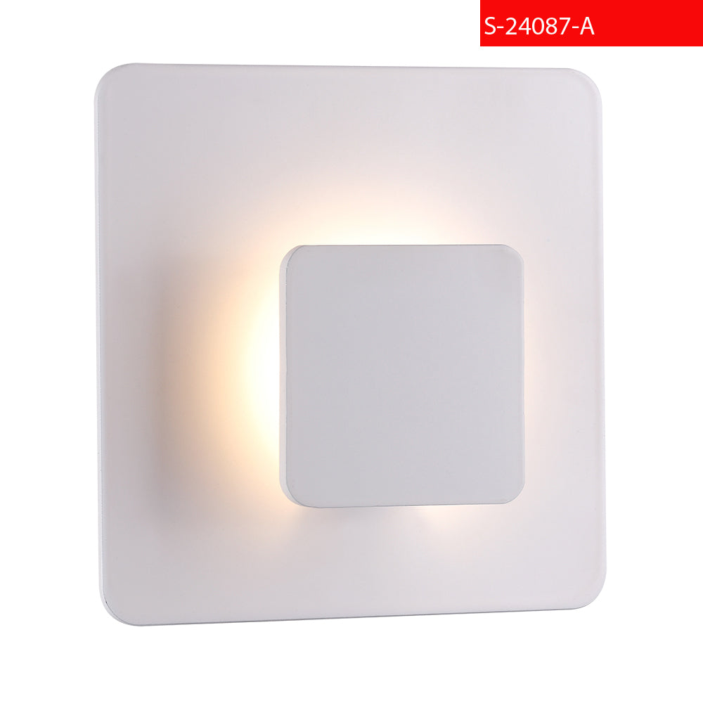 A מנורת קיר לאל